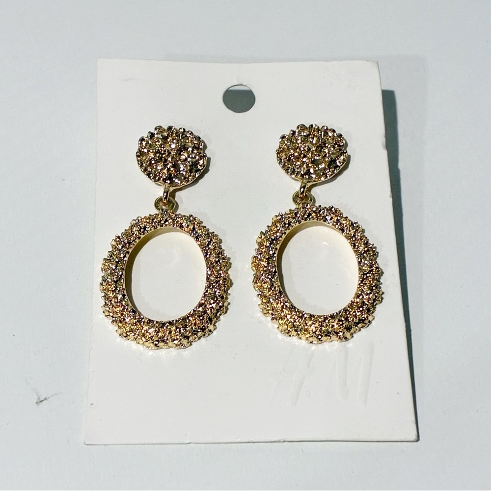 H&M Gold Tone Post Back Dangle Earrings NEW‎